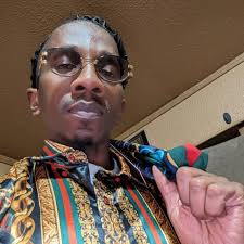 Can't fumble what you couldn't catch 🖤👑✨ #explore #explorepage