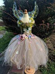 Idee vestito fata una fata è una magica creatura poco alato che fa apparizioni in film, fiabe e di halloween costume navata. Etereo Abito Costume Di Fata Gaia Vestito Fata Bosco Vestito Etsy Vestito Da Fata Abito Per Damigella Abiti Di Compleanno