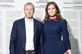 Roman abramovich's daughter sofia, 23, flaunts lavish lifestyle with horses, holidays and. Chelsea Owner Roman Abramovich Splits From Third Wife Dasha Zhukova After 10 Years Together Irish Mirror Online
