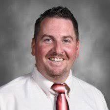 Kevin Kee's Instagram, Twitter & Facebook