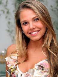 Resultado de imagem para louise d'tuani