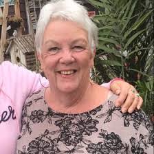 Diane Dyer's Instagram, Twitter & Facebook