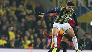 Fenerbahçe'de beklenen performansı veremeyen yıldız futbolcu için sürpriz iddia ortaya atıldı. S D3ys0ckkkykm