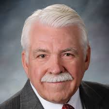 Heartland Financial removes chairman who questioned company's direction