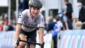 Annemiek van vleuten zet haar loopbaan voort bij movistar team. Annemiek Van Vleuten Signs Two Year Deal With Movistar Eurosport