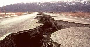 Ο μοναδικός σεισμός στην ελλάδα που έφτασε στα 8 ρίχτερ ήταν ο σεισμός του 1926 στη ρόδο κατέστρεψε ολοκληρωτικά τον αρχάγγελο. Antwnhs Antwnopoylos Oi Seismoi Einai Xrhsimoi