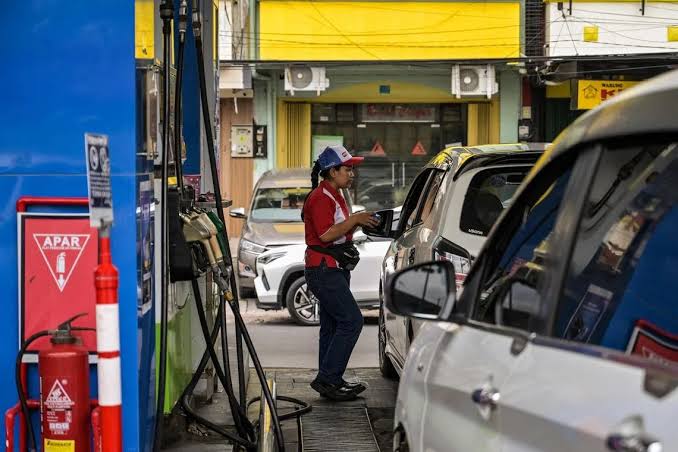 Energy crisis caused by Iran war reveals a tale of two Indonesias | The  Straits Times