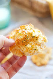 Red Lobster Cheddar Cheese Biscuits Ready To Serve Red Lobster Cheddar Bay Biscuits Red Lobster Cheddar Bay Biscuits Recipe Red Lobster Biscuits
