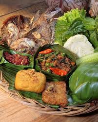 Thai Thaifood Thairecipes In 2020 Thai Food Menu Traditional Food Food Presentation