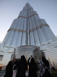 Alain robert climbs sears tower in 1999, pictures. French Spiderman Scaled The World Tallest Man Made Structure Burj Khalifa Vincent Loy S Online Journal