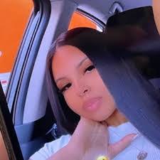 Silvana Mendoza's Instagram, Twitter & Facebook