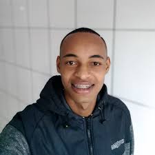 Melanie Martinez can look good in every hairstyle. ✨