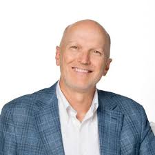 The best discovery call I ever did (and I can still remember it vividly)  was when I knew very little about the product I was selling.