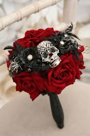 Halloween brides prefer either dark and moody bouquets to match the theme and color scheme or colorful/pale ones to contrast a black wedding dress, which is a popular. Home Decor Red Skull Bouquet Red And Black Skull Bouquet Gothic Bouquet Goth Bouquet Red Bride