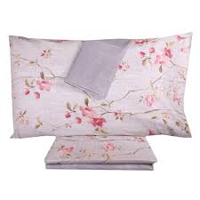 I prodotti della linea easy chic sono realizzati utilizzando cotone americanoimpareggiabile per la qualità e la purezza delle fibre che garantisce ai prodotti confort e lenzuola piazza e mezza. Lenzuola Completo Zucchi Percalle Con Doppie Federe Fuji P1 Floreale