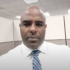 Wayne R. Griffith (@wayneGfx)