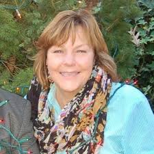 Lisa Padula's Instagram, Twitter & Facebook