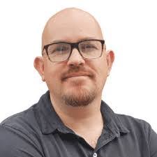 Arthur Macklin's Instagram, Twitter & Facebook