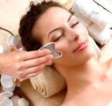 وصل وصل قبل اي حد 🔥🔥🔥 روج سايل مضئ من ساندرا الجديد ❤️❤️❤️💯 ليب جلوس  ساندرا♥️♥️. مايبلين ليفتر جلوس بس بتاع الغلابه 🤣🤣 درجات النود والكاشميرات  يعنى احلامك عندنا وبس 🔥 الدرجات