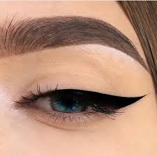 подводка для глаз Maybelline Eyestudio Lasting Drama Gel Liner Olha Quanto Amor Esse Delineado Meninas Ideias De Maquiagem Ideias Para Maquilhagem Maquiagem Basica Olho