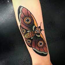 Classic Ink Tattoo Studio On Instagram This Gorgeous Feathered Sleeve Was Inked By Tattoos By Odidiaz Right Here Moth Tattoo Tattoos Traditional Moth Tattoo