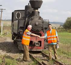 Daca acestea nu ar fi existat, linia ar fi 2) daca ai trecut prin babeni mai exista linia care duce la combinatul de prelucrare a lemnului de acolo? DupÄƒ 70 De Ani O MocÄƒniÈ›Äƒ NouÄƒ Va Fi CumpÄƒratÄƒ Pentru Linia De Cale FeratÄƒ IngustÄƒ Dintre Sibiu È™i Agnita