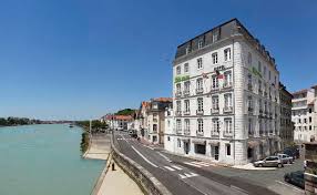 Ayrıca dairede elektrikli su ısıtıcısı, fırın, mutfak gereçleri da bulunmaktadır. Hotel Ibis Styles Bayonne Centre Gare Bayonne Biarritz Hotelopia