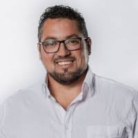 200+ perfiles de «Chris With»