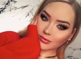 Nikkietutorials or nikkie de jager is a dutch beauty youtuber and professional makeup artist. Nikkie Tutorials Bruder Ist Gestorben Starzip