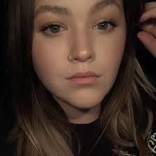 Renee Easley (reneesharry0418)