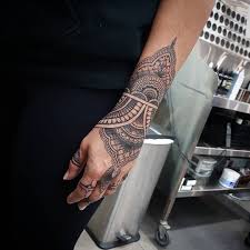 Enjoyed This One Some Stencil Some Freehand Tattoo Mandala Mandalas Paisley Henna Ornamental Tattoos Henna Hand Tattoo Hand Henna