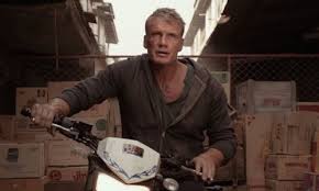 'aquaman' star dolph lundgren chats with fans while going through lax tsa. Dolph Lundgren Explains His Role In Aquaman Movie Rama S Screen