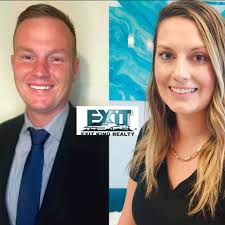 Hey everyone! While I am sure most of you have family and friends that are  realtors, i want to let you all know, my husband is here to serve those who  don't!