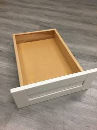 Malibu White Shaker Review Cabinetstogo Smooth Caramel Interior Finish Rta Cabinet Reviews