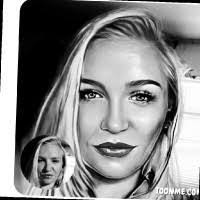 Tina Sample's Instagram, Twitter & Facebook