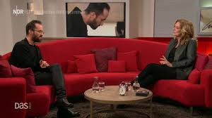 Scheps signed her first exclusive recording contract with rca red seal (sony music). Das Im Ndr Fernsehen Das Mit Pianist Igor Levit Facebook