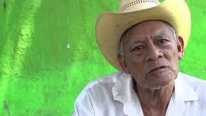 Don Dionisio Vichi y lxs músicos de Santiago Tuxtla. El Siquisirí.