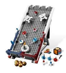 Este es un juego de mesa llamado traffic jam en el cual tienes que sacar el coche rojo moviendo los demas coches y camiones. 3850 Meteor Strike Juego De Mesa Lego Lego Aliexpress