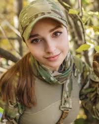 Today is my birthday. I'm 27 years old. I'm female soldier of ukraina  🇺🇦🙏❤️ Follow me : https://t.ly/fLTHD