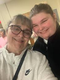 Who is going to the theater with 99 steps?