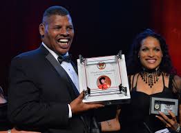 Boxer leon spinks is one of many sports figures mentioned in the lyrics of a beastie boys song. Rczl0 B663oum