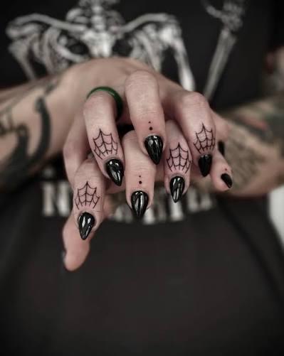 WEBS (and dots) 🕸️🕷️ loved doing these spooky finger tats for my beautiful friend🥰 Thanks so much Christina🫶🏼 • • • #fingertat #fingertats #fingertattoos #fingertattoo #handtattoo #handtattoos #spookytattoo #spookytattoos #spookyart #spookycute ...