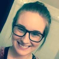 Demi Bates's Instagram, Twitter & Facebook