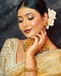 Photos by Veena Ramesh. bridal makeup artist (@makeover_by_veenaramesh) ·  November 6, 2024