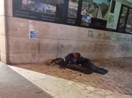 Top auswahl an opel adam neu & gebraucht. Cassino Il Clochard Adam Torna In Citta Immediate Le Polemiche