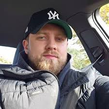 Francesca Holt (@francescalholt)