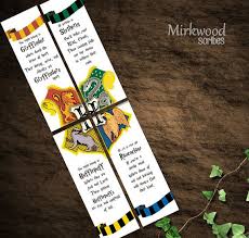 Harry Potter Bookmarks Hogwarts Houses Bookmarks Party Etsy Harry Potter Bookmark Harry Potter Printables Harry Potter School