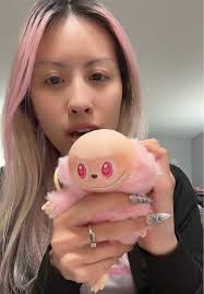 Larry Plush Unboxing