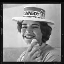 Martha Tipton's Instagram, Twitter & Facebook