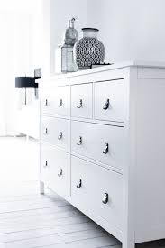 Hemnes Commode 8 Tiroirs Teinte Blanc Pour Ma Chambre Y Mettre Des Poignees De Tiroir En Cuir Couleur Naturel Ikea Hemnes Dresser Ikea Hemnes Hemnes
